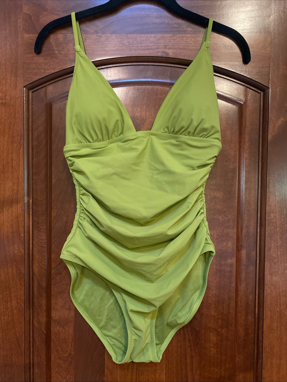J. Crew ruched v-neck one-piece swimsuit Sz 6 vibrant fern